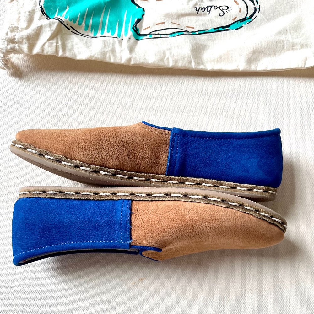 NEW Sabah shoes tan/blue size 40 (8.5 or 9)